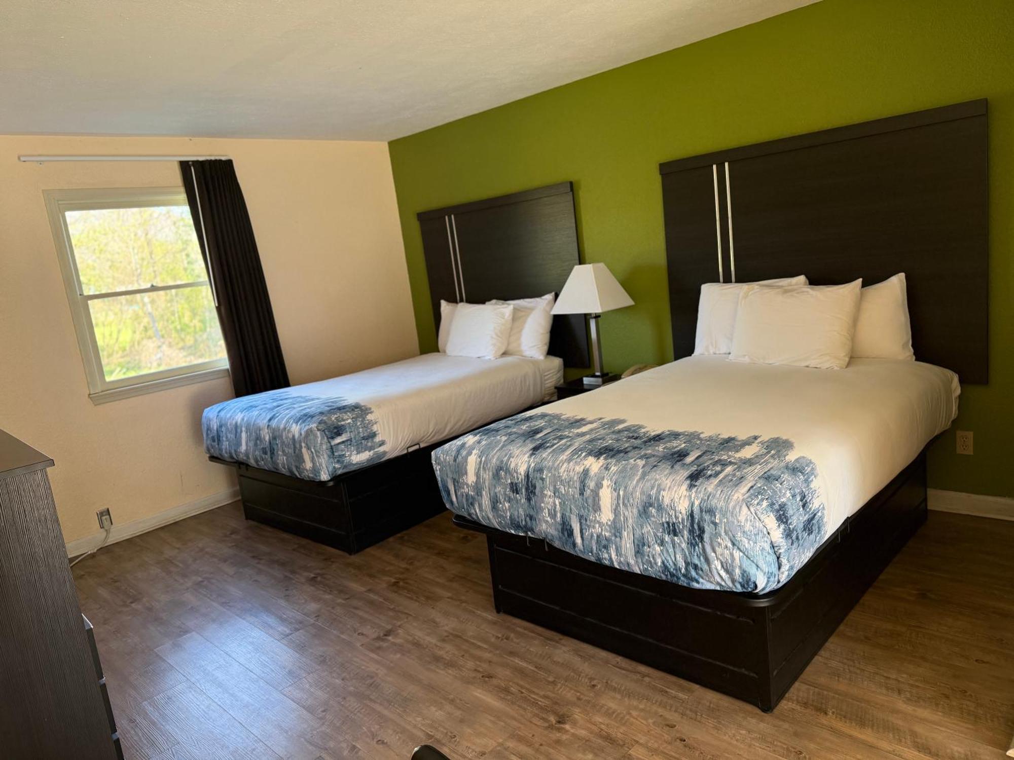 Mountain Valley Inn Диллард Экстерьер фото